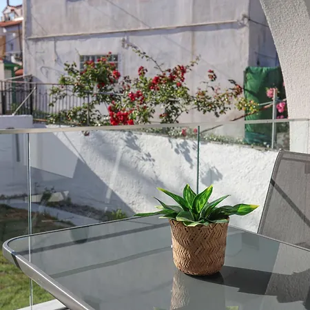 Kyklos Elegant By The Sea *
